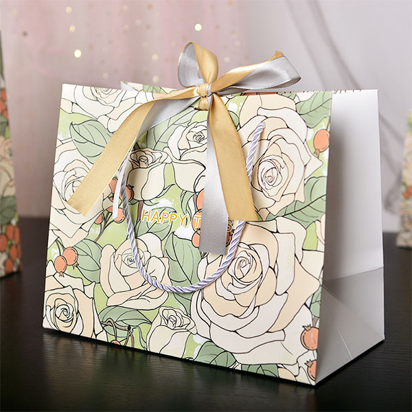 Bolsas de regalo de papel Bolsas de papel personalizadas Diseño gratuito